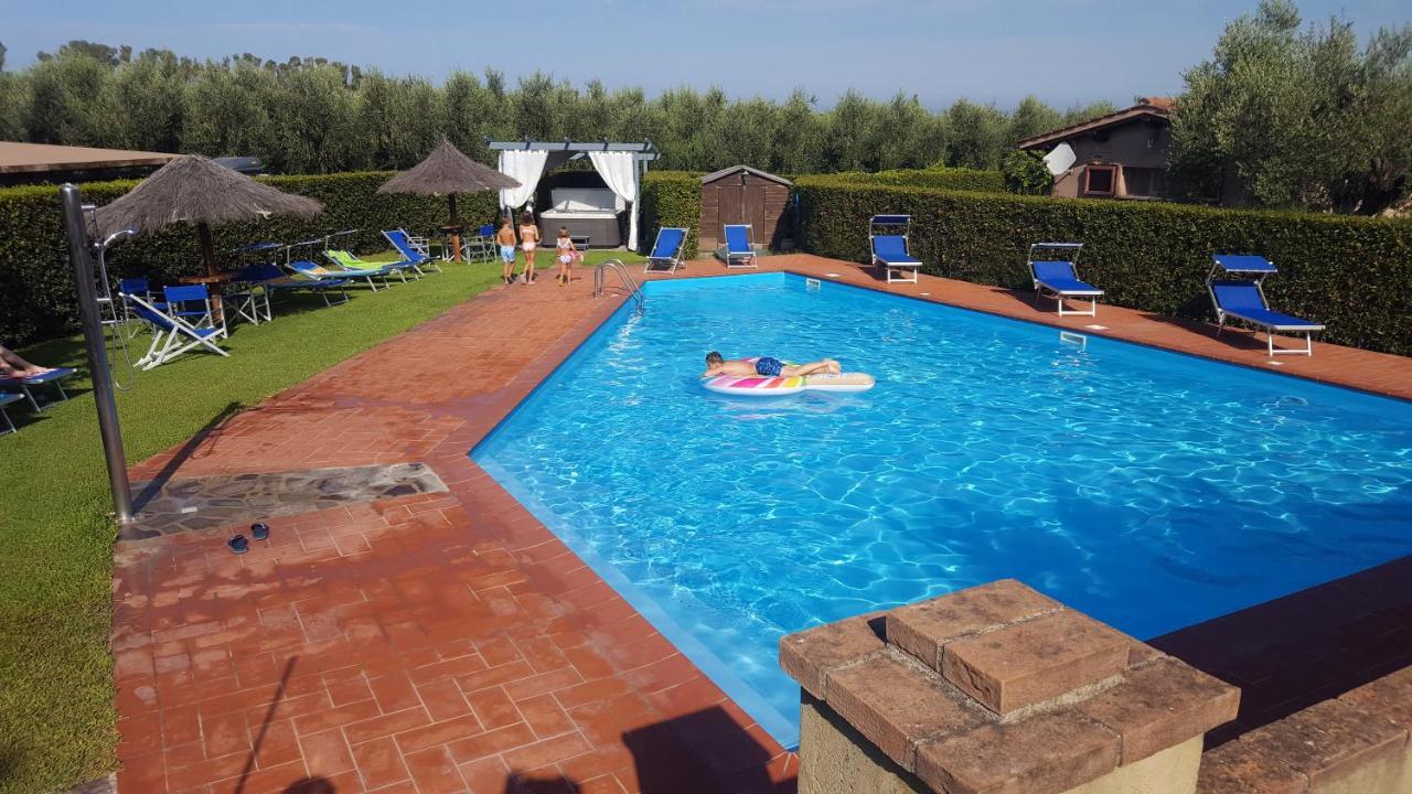 Podere Campi Al Mare Доноратико Экстерьер фото